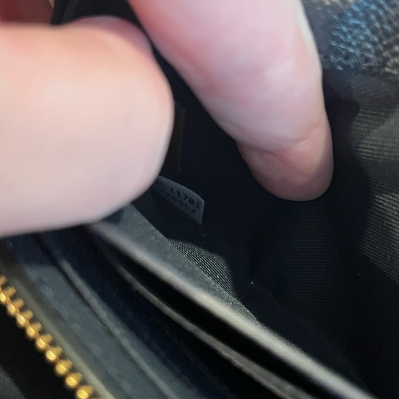 Coach Slim Envelope Wallet - Picture 12 of 13